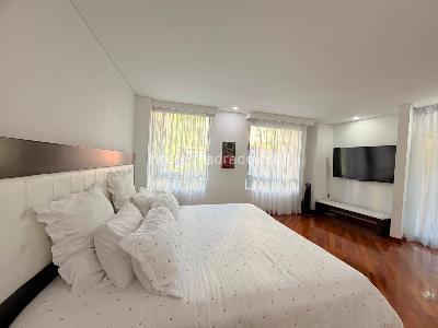 Apartamento de 2 alcobas en venta en El Tesoro El Poblado, Medellín, 138 m² · foto 13 de 18