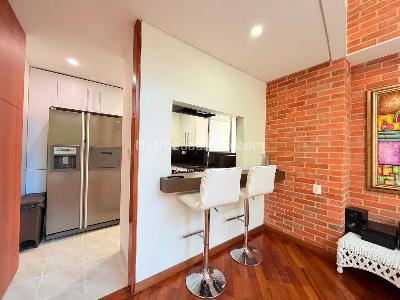 Apartamento de 2 alcobas en venta en El Tesoro El Poblado, Medellín, 138 m² · foto 17 de 18