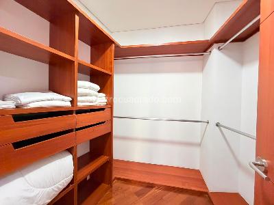 Apartamento de 2 alcobas en venta en El Tesoro El Poblado, Medellín, 138 m² · foto 6 de 18