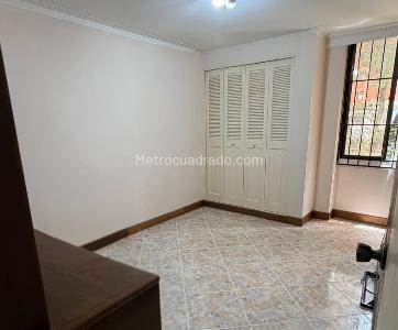 Apartamento de 4 alcobas en venta en Florida Nueva, Medellín, 112 m² · foto 12 de 17