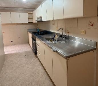 Apartamento de 4 alcobas en venta en Florida Nueva, Medellín, 112 m² · foto 5 de 17