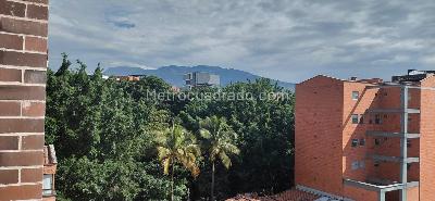 Apartamento de 3 alcobas en venta en Alameda, Medellín, 105 m² · foto 3 de 17