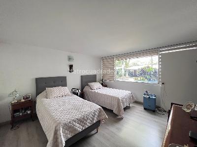 Apartamento en venta en La Aguacatala, Medellín · foto 10 de 16