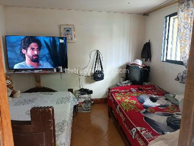 Casa de 5 alcobas en venta en Brasilia, Medellín, 180 m² · foto 11 de 15
