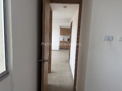 Apartamento de 2 alcobas en venta en Sector De Fontibon, Rionegro, 52 m² · foto 4 de 14