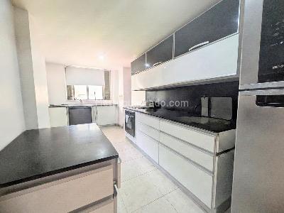 Apartamento de 3 alcobas en venta en Los Balsos, Medellín, 120 m² · foto 4 de 10