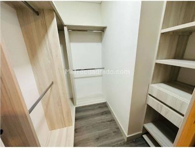 Apartamento de 2 alcobas en venta en El Poblado, Medellín, 88 m² · foto 8 de 8