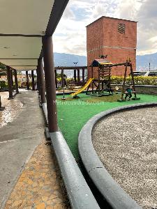 Apartamento de 3 alcobas en venta en Belen Rincon, Medellín, 77 m² · foto 3 de 20