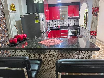 Apartamento en venta en Laureles, Medellín · foto 3 de 17
