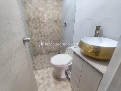 Apartamento de 3 alcobas en venta en Valadares, Bello, 55 m² · foto 6 de 12