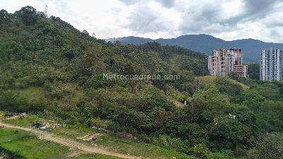 Apartamento de 4 alcobas en venta en Cañaveralejo, Sabaneta, 72 m² · foto 3 de 12
