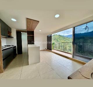 Apartamento de 4 alcobas en venta en Cañaveralejo, Sabaneta, 72 m² · foto 4 de 12