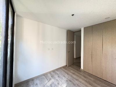 Apartamento de 3 alcobas en venta en Padre Marianito, Medellín, 89 m² · foto 10 de 15