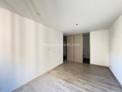 Apartamento de 3 alcobas en venta en Padre Marianito, Medellín, 89 m² · foto 12 de 15