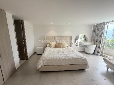 Apartamento de 2 alcobas en venta en El Tesoro, Medellín, 100 m² · foto 10 de 14
