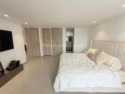 Apartamento de 2 alcobas en venta en El Tesoro, Medellín, 100 m² · foto 11 de 14