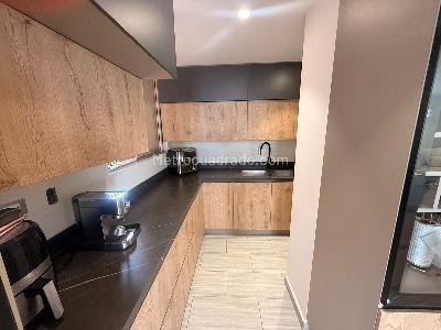 Apartamento de 2 alcobas en venta en El Tesoro, Medellín, 100 m² · foto 3 de 14