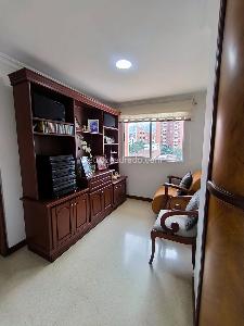 Apartamento en venta en El Nogal, Medellín · foto 10 de 20