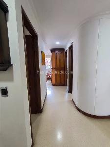 Apartamento en venta en El Nogal, Medellín · foto 9 de 20
