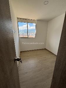 Apartamento de 3 alcobas en venta en Ciudad Coltejer, Medellín, 64 m² · foto 12 de 18