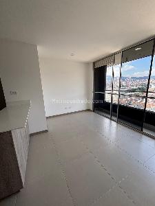 Apartamento de 3 alcobas en venta en Ciudad Coltejer, Medellín, 64 m² · foto 2 de 18
