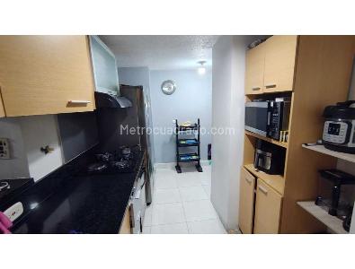 Apartamento de 3 alcobas en venta en Loma De Los Bernal, Medellín, 97 m² · foto 7 de 20