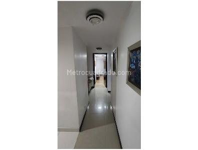 Apartamento de 3 alcobas en venta en Loma De Los Bernal, Medellín, 97 m² · foto 10 de 20