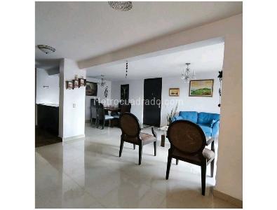 Apartamento en venta en Loma De Los Bernal, Medellín · foto 4 de 14