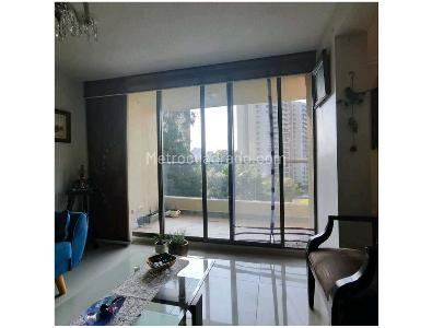 Apartamento en venta en Loma De Los Bernal, Medellín · foto 6 de 14