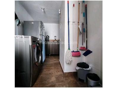 Apartamento en venta en Loma De Los Bernal, Medellín · foto 8 de 14