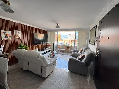 Apartamento en venta en La Castellana, Medellín · foto 2 de 16