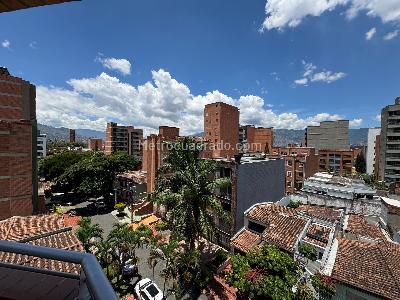 Apartamento en venta en La Castellana, Medellín · foto 4 de 16