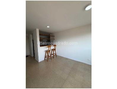 Apartaestudio en venta en La America, Medellín, 39 m² · foto 2 de 10