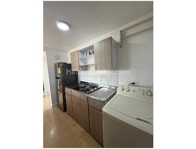 Apartaestudio en venta en La America, Medellín, 39 m² · foto 4 de 10