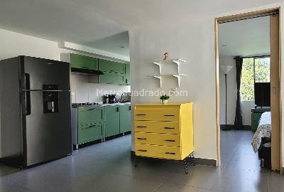 Apartamento de 2 alcobas en venta en Alto De Misael, Envigado, 56 m² · foto 2 de 16