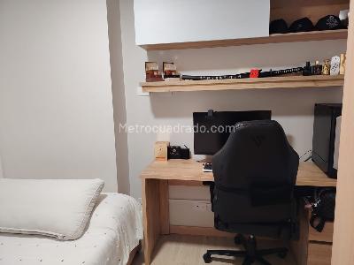 Apartamento en venta en Loma Del Escobero, Envigado · foto 10 de 19