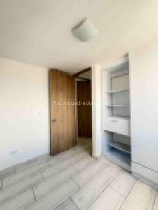 Apartamento de 3 alcobas en venta en Maria Auxiliadora, Sabaneta, 50 m² · foto 13 de 20