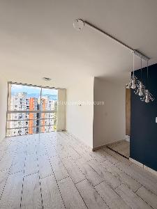 Apartamento de 3 alcobas en venta en Maria Auxiliadora, Sabaneta, 50 m² · foto 2 de 20