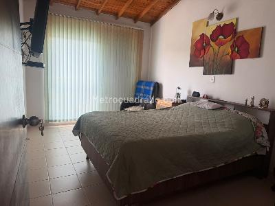 Casa de 3 alcobas en venta en Linda Granja, Rionegro, 112 m² · foto 7 de 14