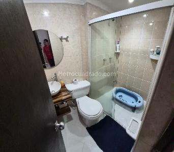 Apartamento de 2 alcobas en venta en Maria Auxiliadora, Sabaneta, 51 m² · foto 9 de 12