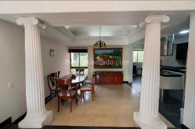 Apartamento de 4 alcobas en venta en Las Lomas, Medellín, 223 m² · foto 11 de 17