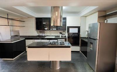 Apartamento de 4 alcobas en venta en Las Lomas, Medellín, 223 m² · foto 12 de 17