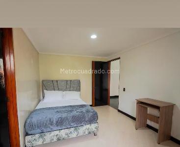 Apartamento de 4 alcobas en venta en Las Lomas, Medellín, 223 m² · foto 16 de 17