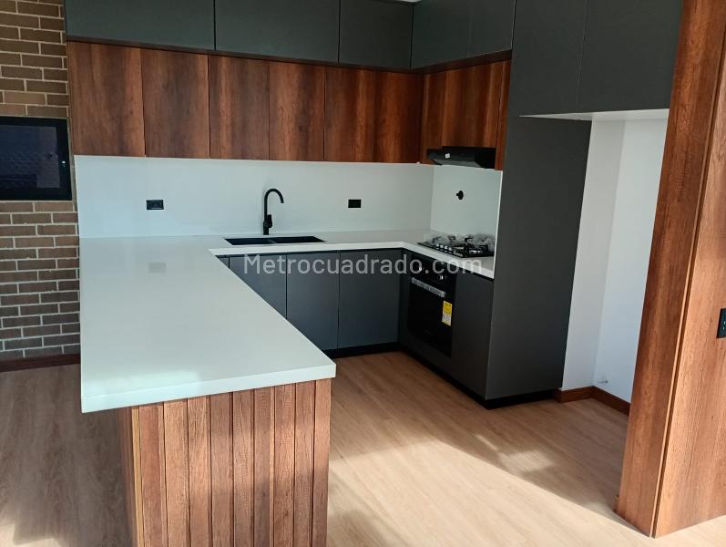 4BR House in Llanogrande (270 m²) - 3