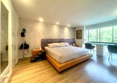 Apartamento de 3 alcobas en arriendo en El Poblado Cola Del Zorro, Medellín, 145 m² · foto 9 de 18