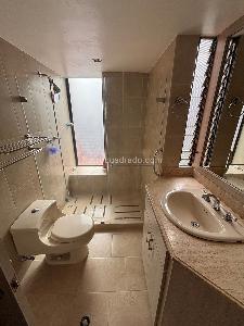 Apartamento de 2 alcobas en venta en El Poblado, Medellín, 147 m² · foto 10 de 20