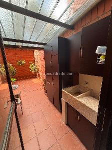 Apartamento de 2 alcobas en venta en El Poblado, Medellín, 147 m² · foto 20 de 20