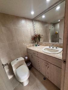 Apartamento de 2 alcobas en venta en El Poblado, Medellín, 147 m² · foto 7 de 20