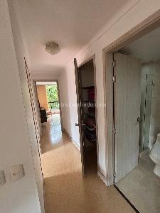 Apartamento de 2 alcobas en venta en El Poblado, Medellín, 147 m² · foto 8 de 20