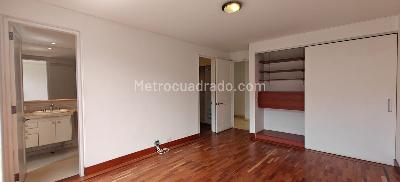 Apartamento de 3 alcobas en arriendo en Patio Bonito, Medellín, 208 m² · foto 4 de 18